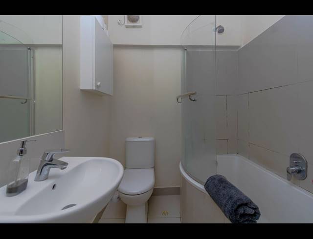1 BEDROOM APARTMENT FOR SALE IN UMHLANGA RIDGE